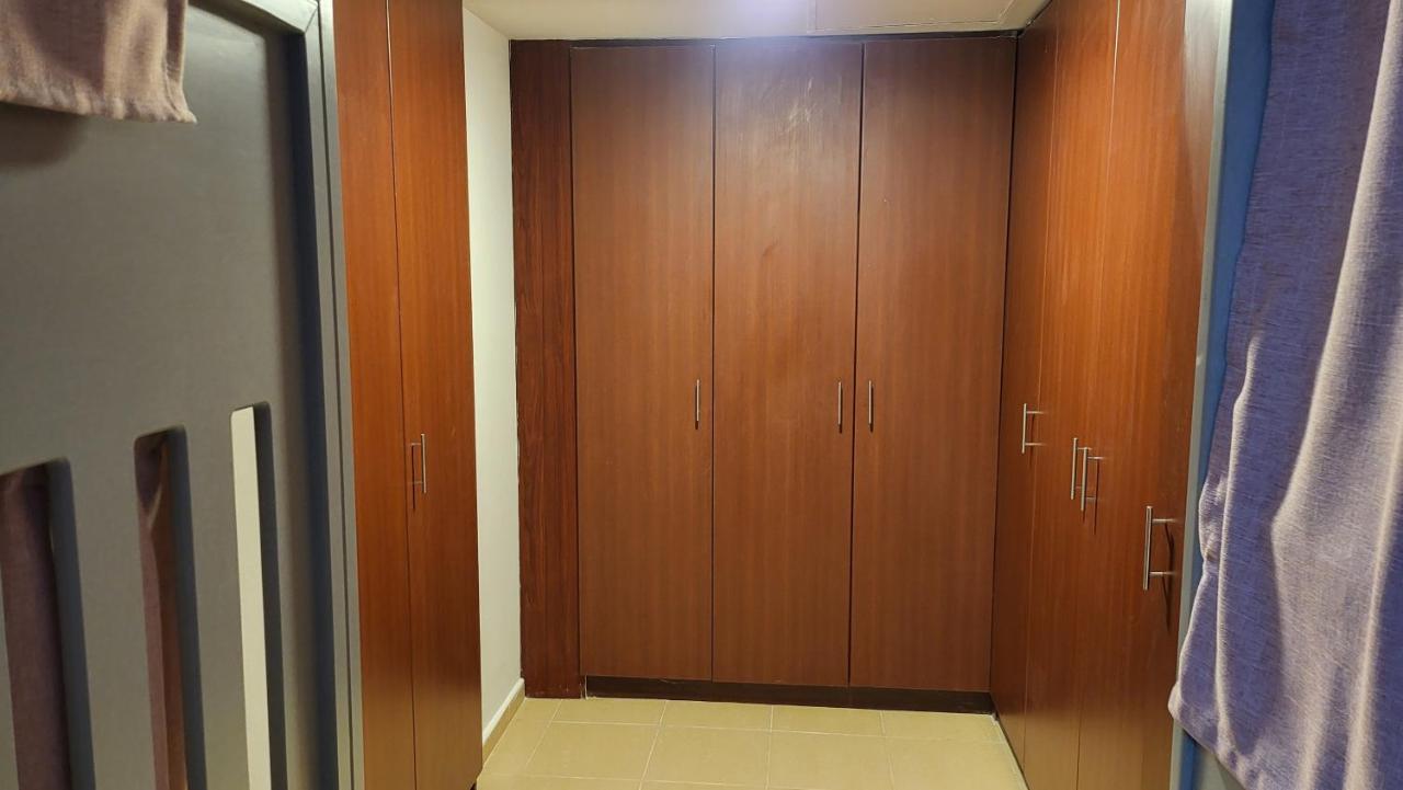 Pirates Bay Hostel Dubai Luaran gambar