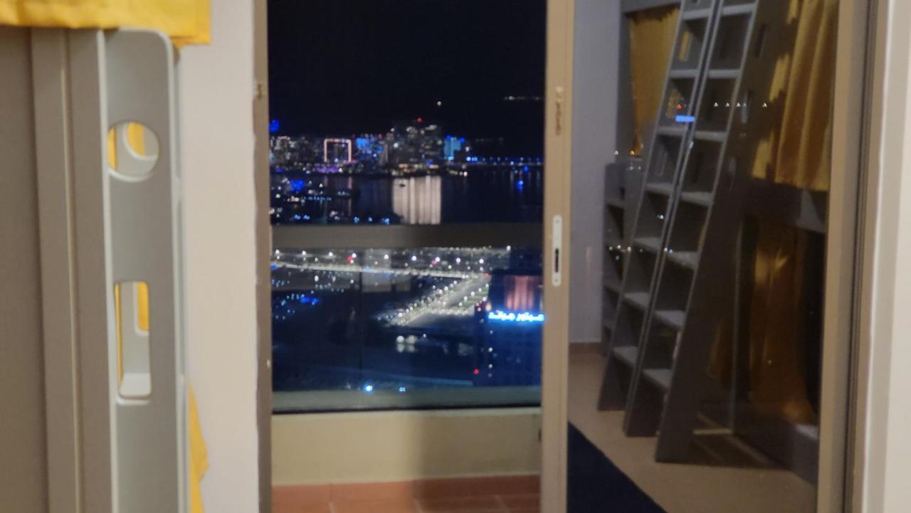 Pirates Bay Hostel Dubai Luaran gambar