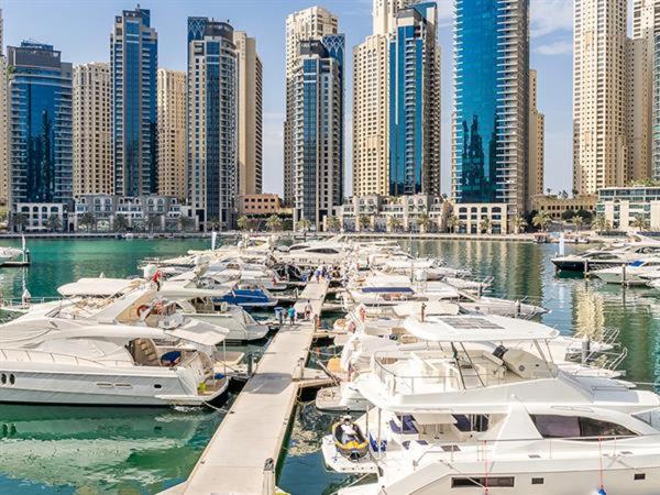 Pirates Bay Hostel Dubai Luaran gambar